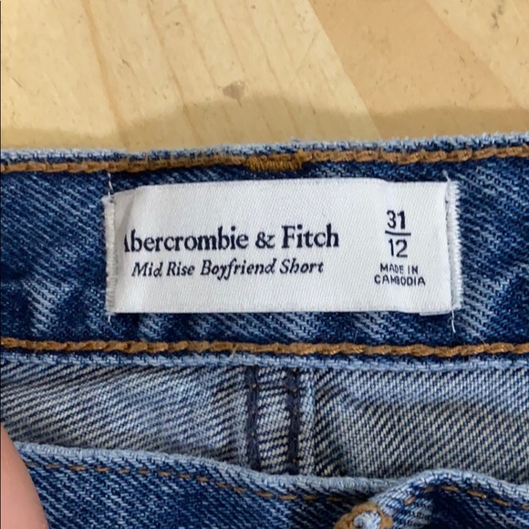 NWOT boyfriend shorts - Picture 2 of 3